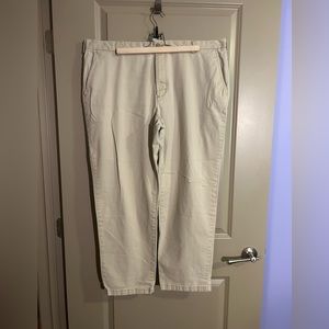 Izod chino men’s pants